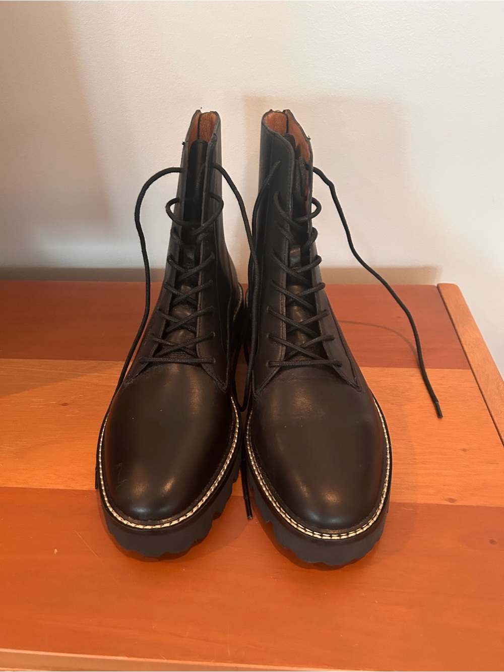Madewell Citywalk Lug Sole Boots Size 10 - Picture 3 of 4